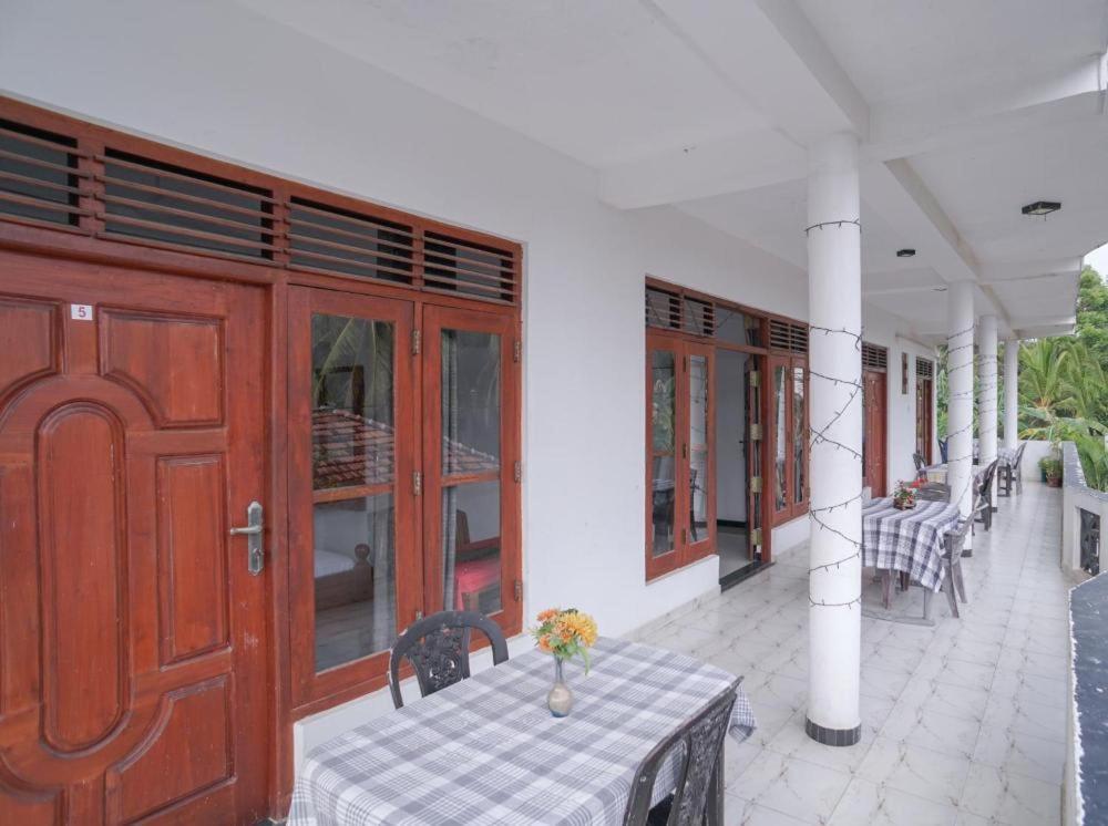 White Baby Hotel ฮิกคาดูวา ภายนอก รูปภาพ